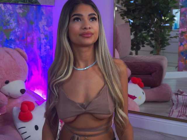 AshaYuva's BongaCams show and profile