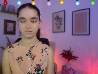 GiaPaige18 Porn Show