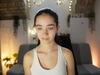 GiaPaige18 Porn Show