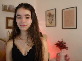 GiaPaige18 Porn Show