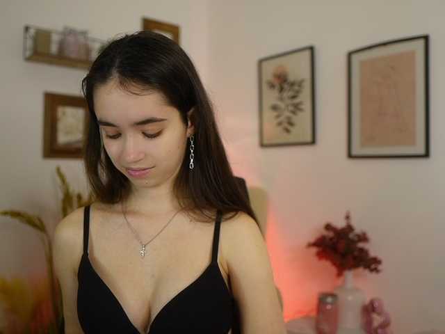 GiaPaige18's BongaCams show and profile