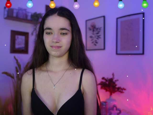 GiaPaige18's BongaCams show and profile