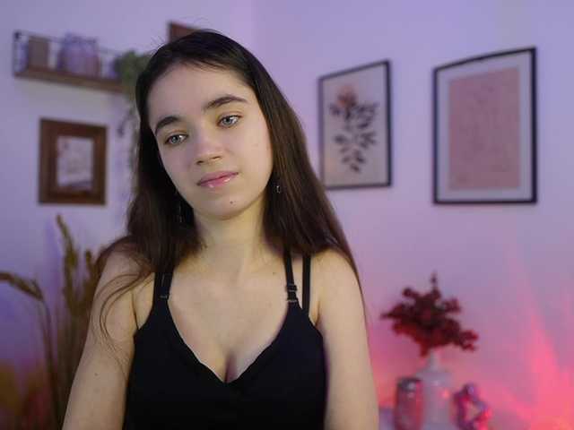 GiaPaige18's BongaCams show and profile