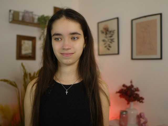 GiaPaige18's BongaCams show and profile