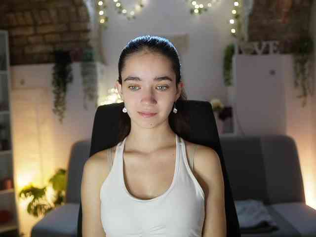 GiaPaige18 webcam