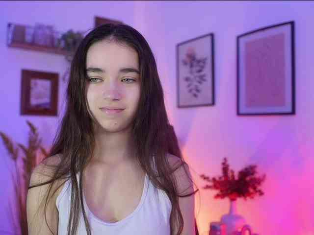 GiaPaige18 webcam