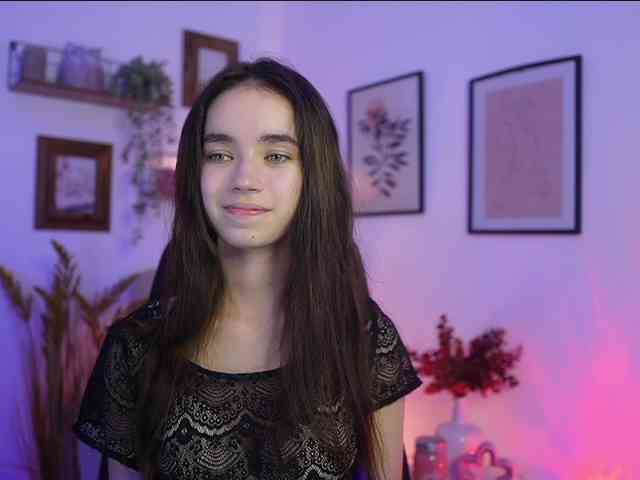 GiaPaige18 webcam