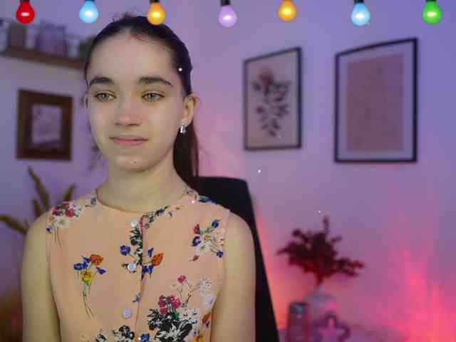 GiaPaige18 webcam