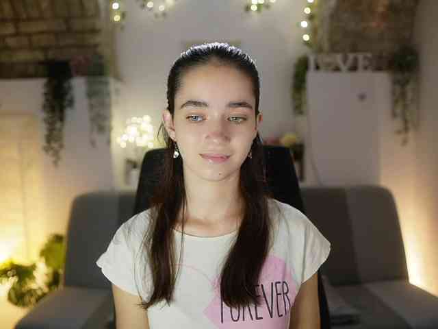 GiaPaige18 webcam