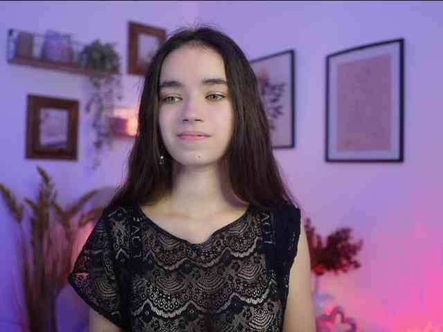 GiaPaige18 webcam