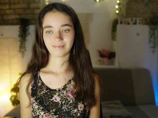GiaPaige18 webcam