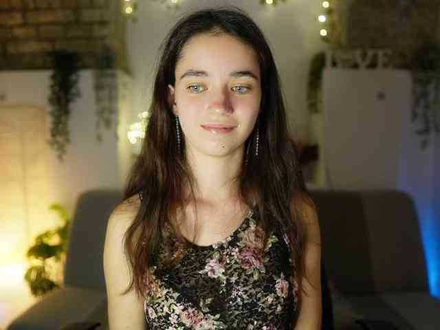 GiaPaige18 webcam