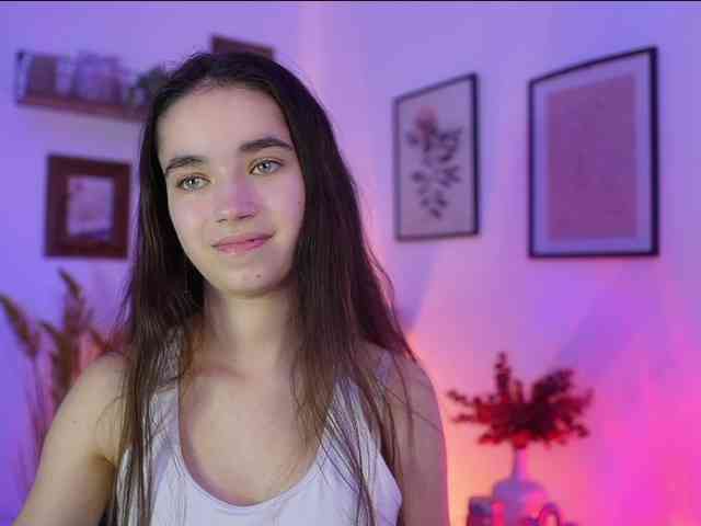 GiaPaige18 webcam
