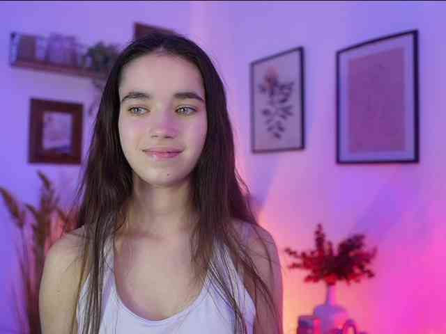 GiaPaige18 webcam