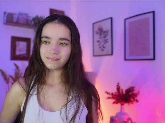 GiaPaige18 webcam