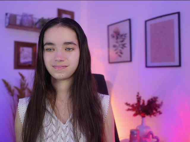 GiaPaige18 webcam