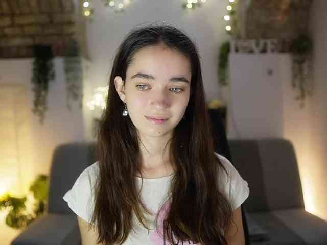 GiaPaige18 webcam