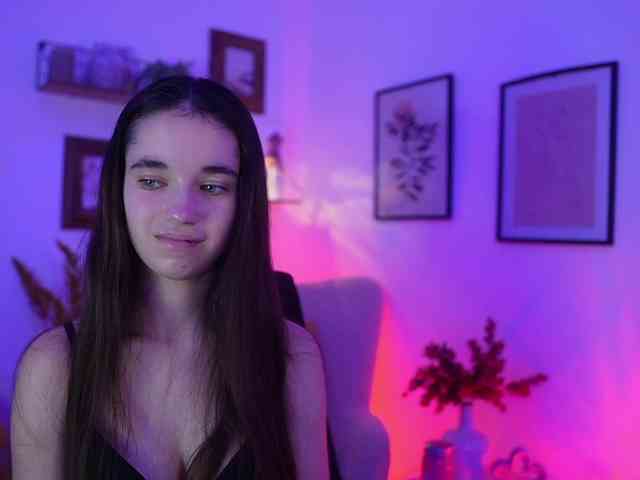 GiaPaige18 webcam