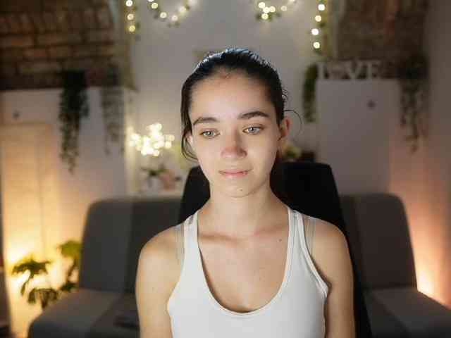 GiaPaige18 webcam