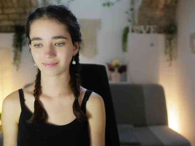 GiaPaige18 webcam