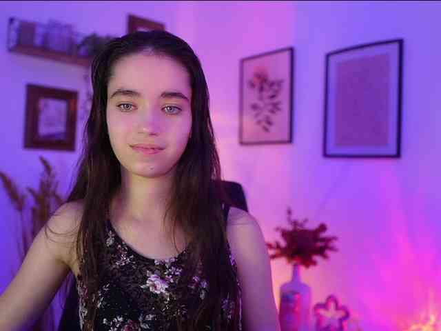 GiaPaige18 webcam