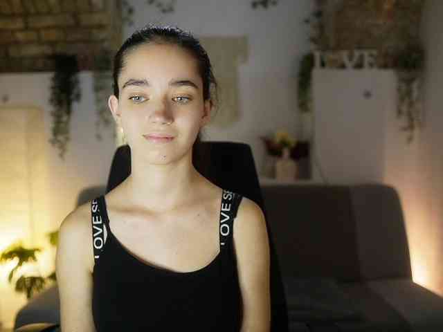 GiaPaige18 webcam