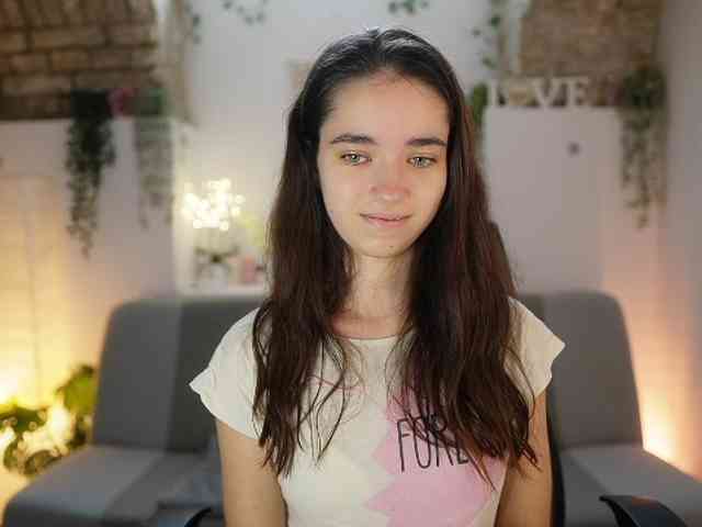 GiaPaige18 webcam