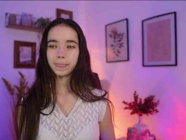 GiaPaige18 webcam