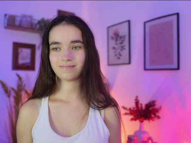 GiaPaige18 webcam