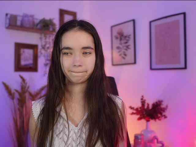GiaPaige18 webcam