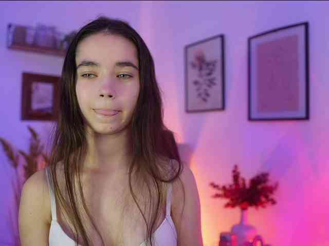 GiaPaige18 webcam