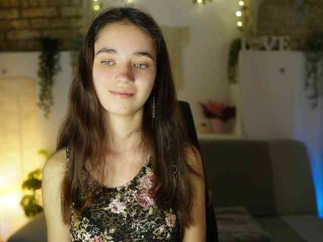 GiaPaige18 webcam