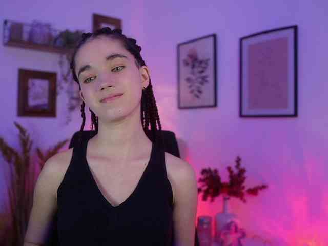 GiaPaige18 webcam