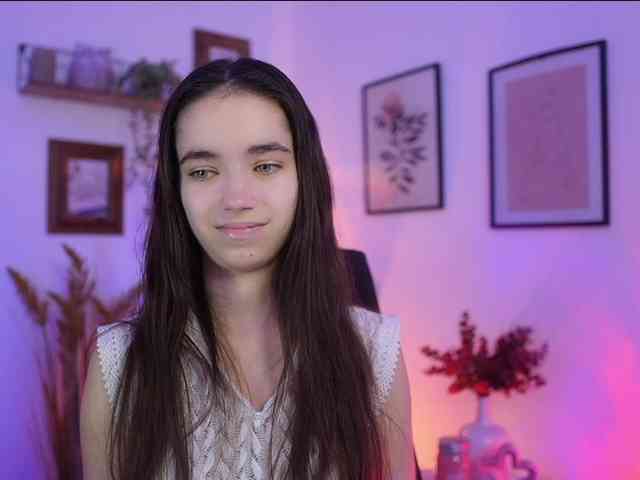 GiaPaige18 webcam