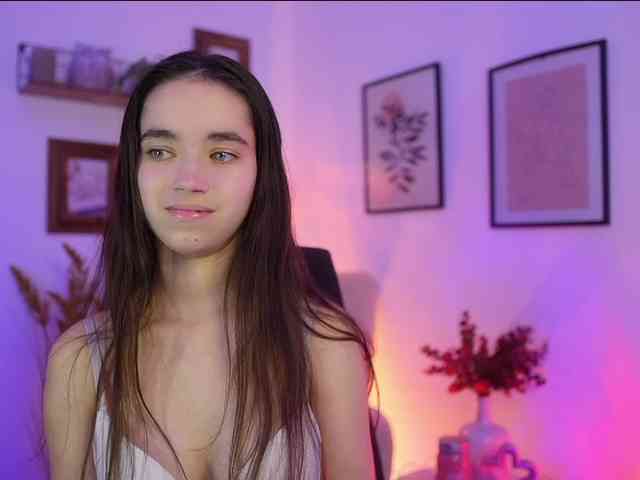 GiaPaige18 webcam