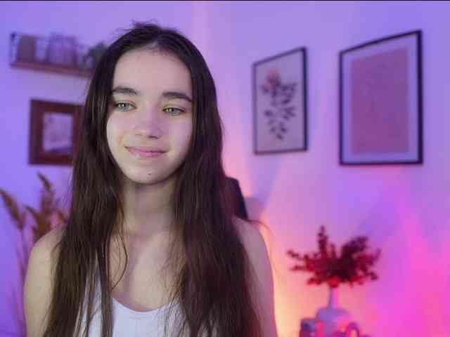 GiaPaige18 webcam