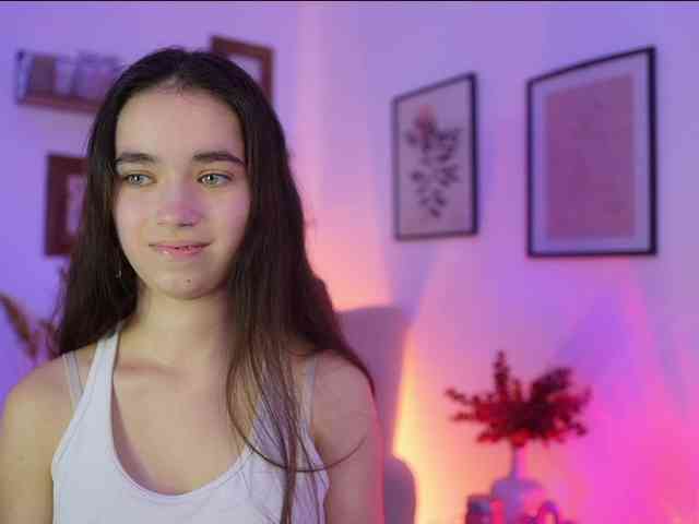 GiaPaige18 webcam