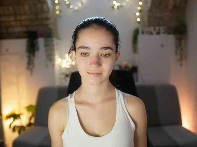 GiaPaige18 webcam