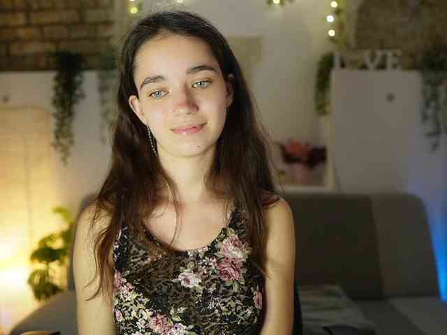 GiaPaige18 webcam