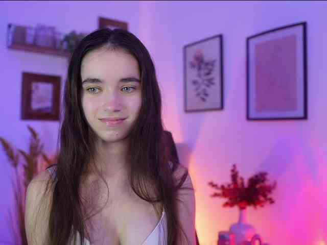GiaPaige18 webcam