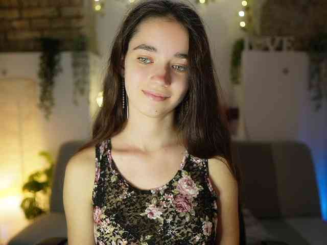 GiaPaige18 webcam