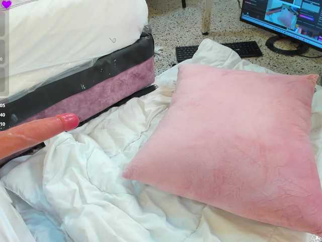 amina-west webcam bongacams model stream image