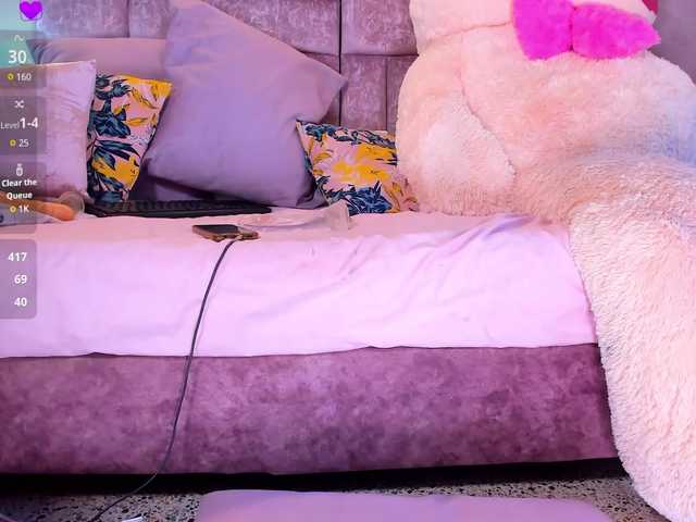 amina-west webcam bongacams model stream image