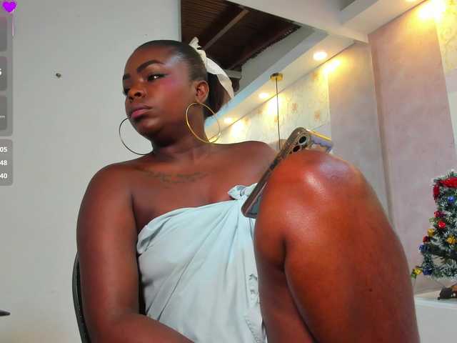 amina-west webcam bongacams model stream image