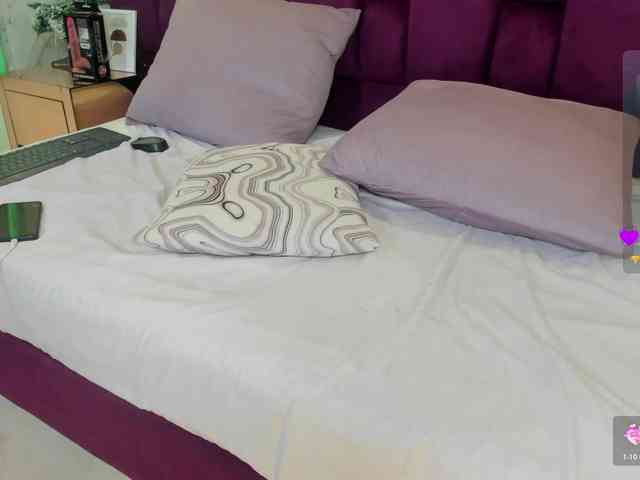 amina-west amina-west