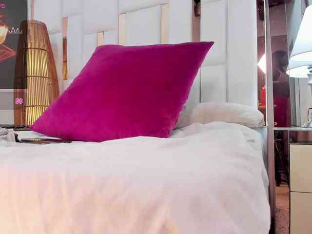amina-west webcam