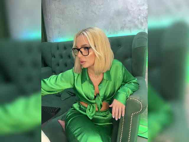 web cam nude chat DarinaUK