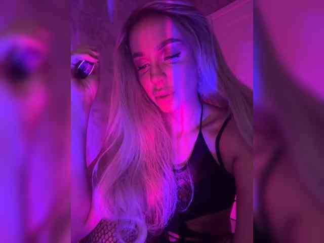 DarinaUK