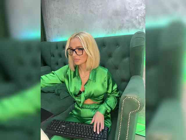web cam nude chat DarinaUK