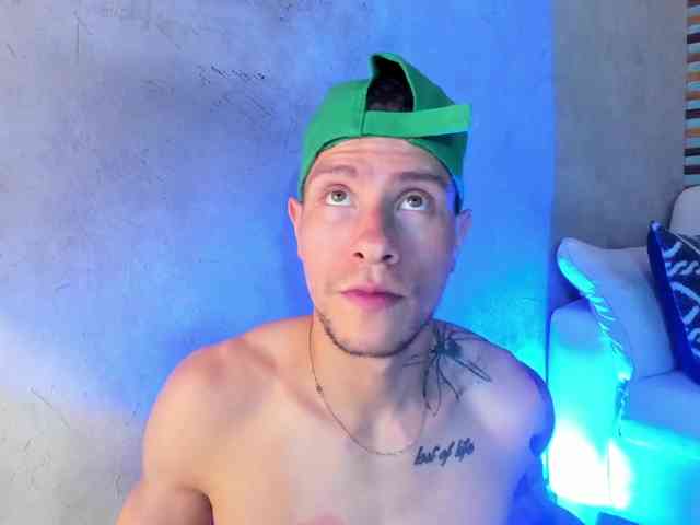 French-sexx Live Webcam on BongaCams